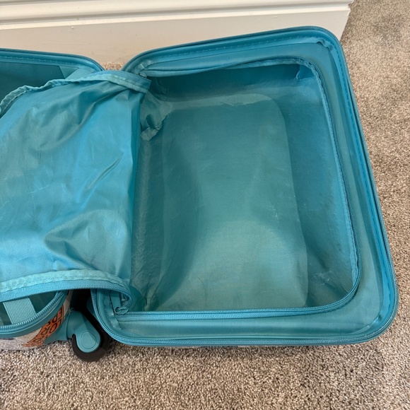 Discontinued Disney "Go Explore" Mickey Small Rolling Luggage For Kids - Picture 8 of 9